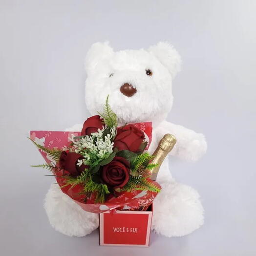 Urso com mini chandon e rosas