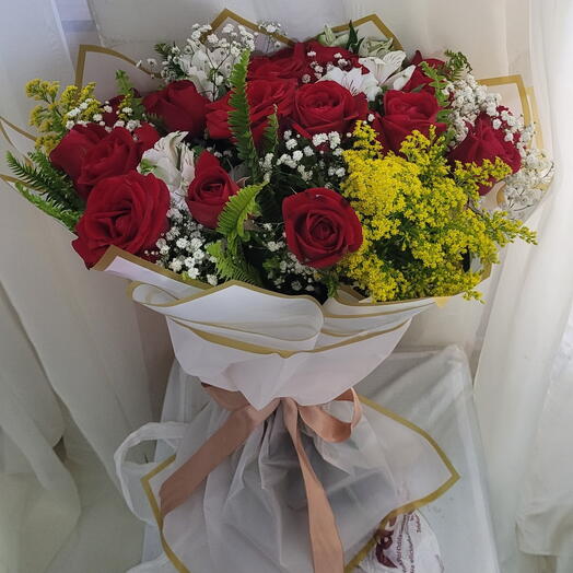 Bouquet com 24 rosas