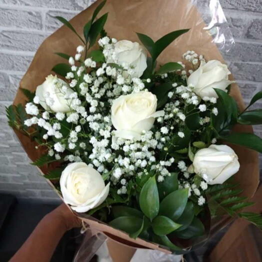 Buquê com 6 Rosas Brancas