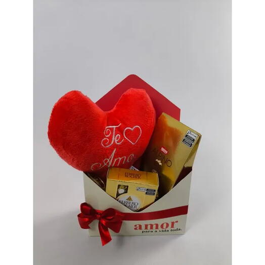 Caixa envelope com pelucia, alpino e ferrero rocher