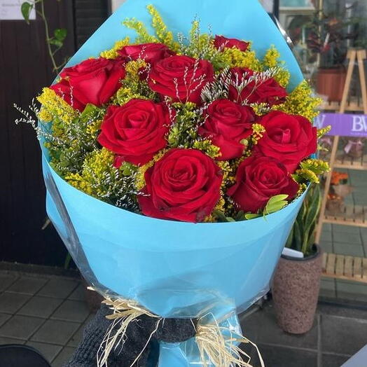 Buquê com 10 Rosas Vermelhas