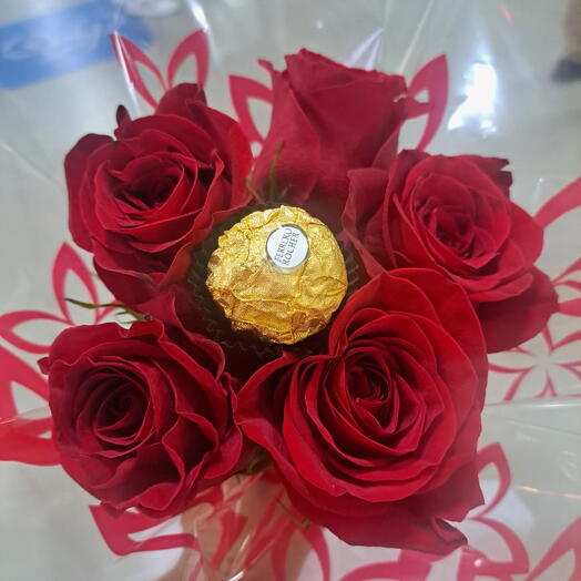 Buque 1 Ferrero Rocher e 5 Rosas