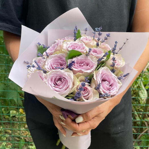 Buquê de Rosas e Lavanda