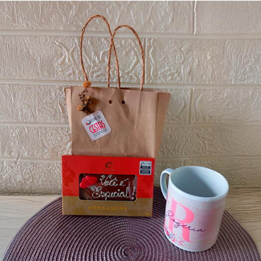 Combo Caneca e Chocolate – Um Presente Personalizado Cheio de Significado
