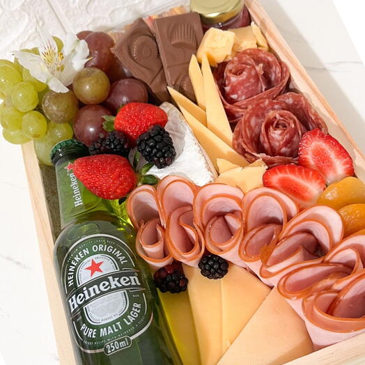 Tabua de Frios com Cerveja