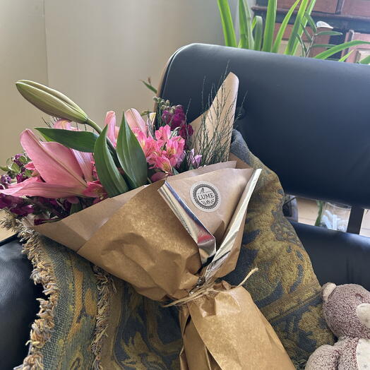 Buquê 12 Lirios Instagramavel