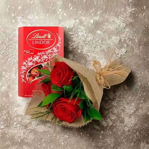 Lindo Buquê de 3 Rosas com Lindt 75g