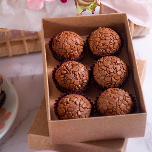 Caixa com 6 Brigadeiros Gourmet