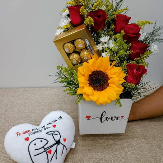 Combo Amor em Rosas e Girassol com mini almofada Flork Romântica