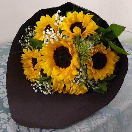 Bouquet com 6 flores de girassol
