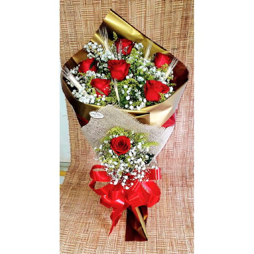 Bouquet com 7 Rosas Especial