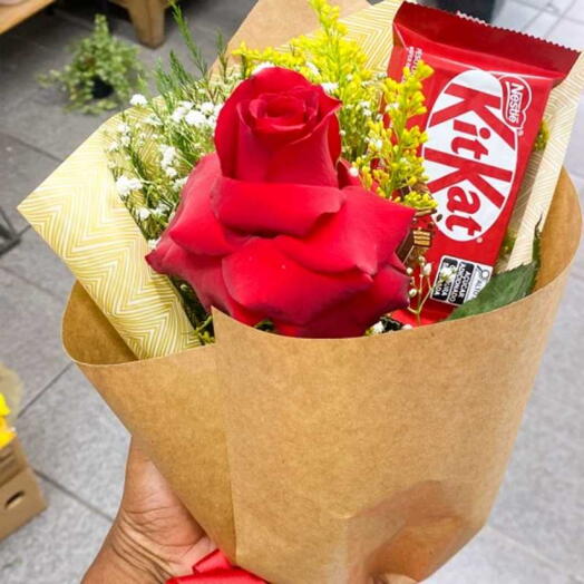 Rosa com Kit Kat